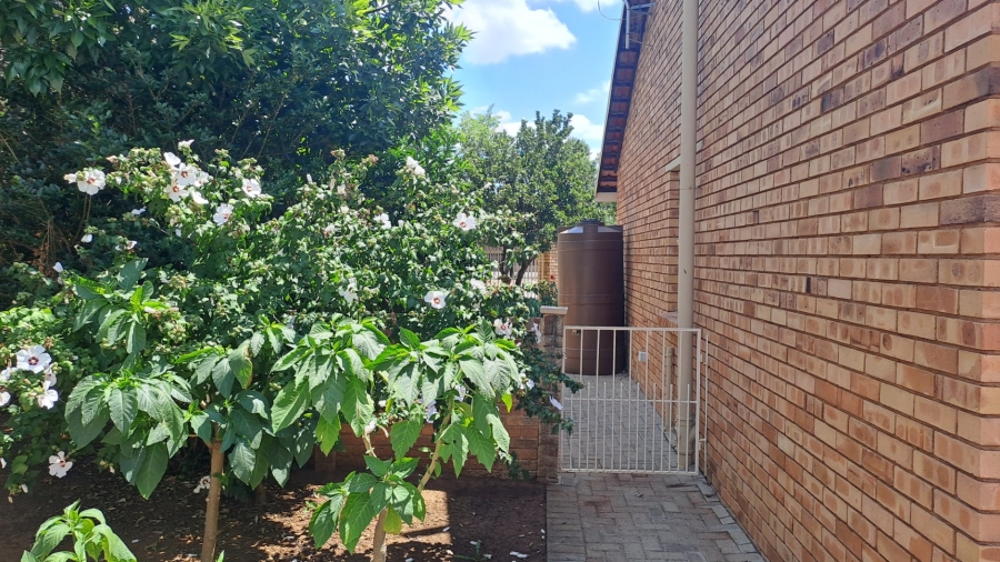 3 Bedroom Property for Sale in Fleurdal Free State